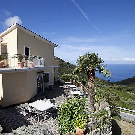 Rita Hotel 3*